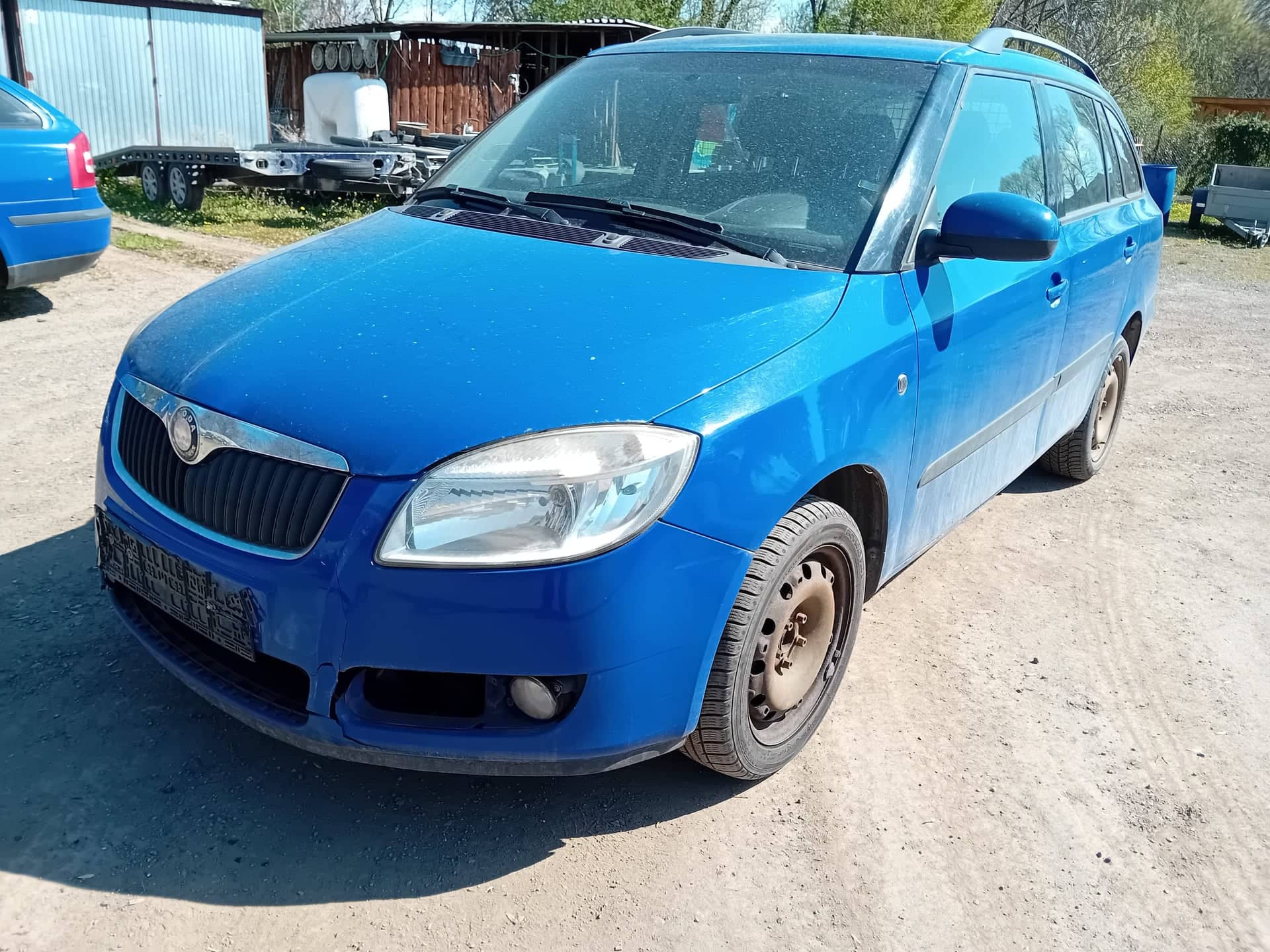 Fabia 2 modrá 