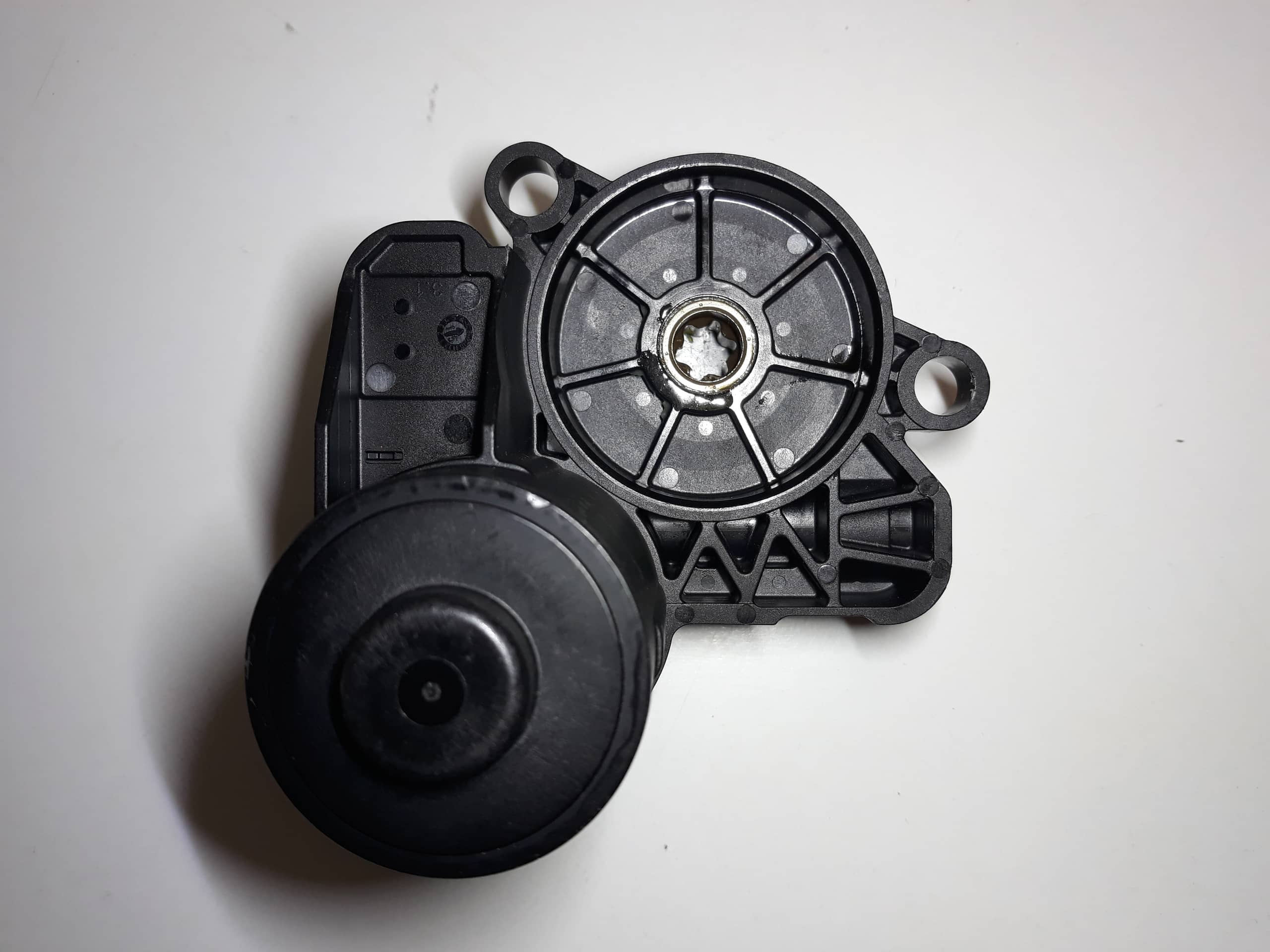 Servomotor brzdového třmenu