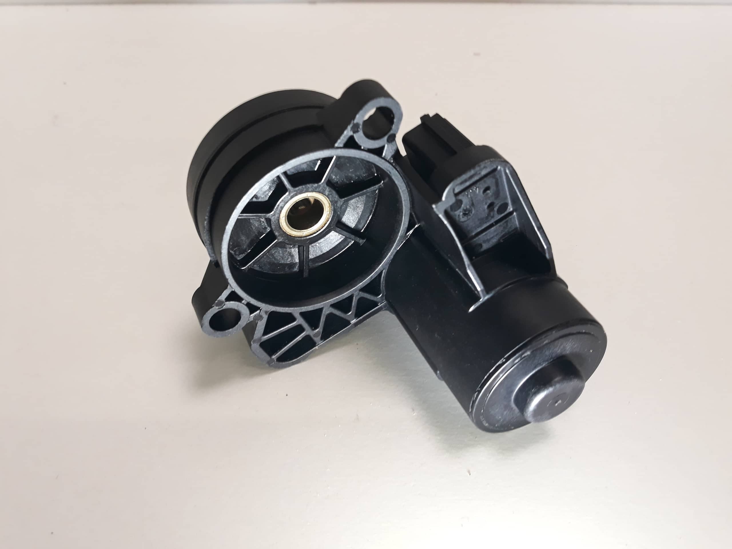 Servomotor brzdového třmenu